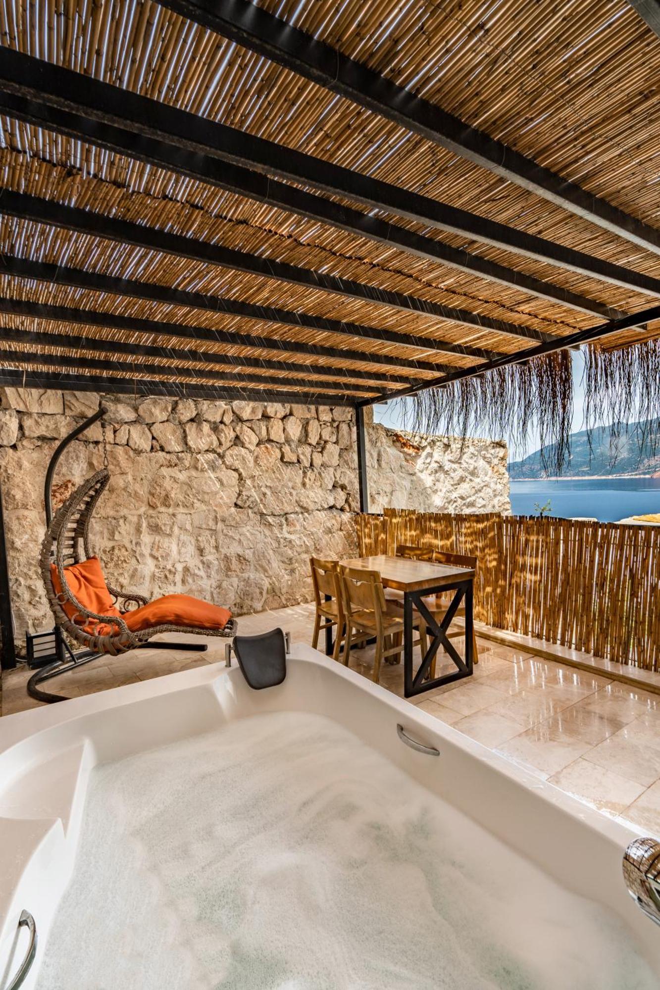 Guemues Yazar Hotel